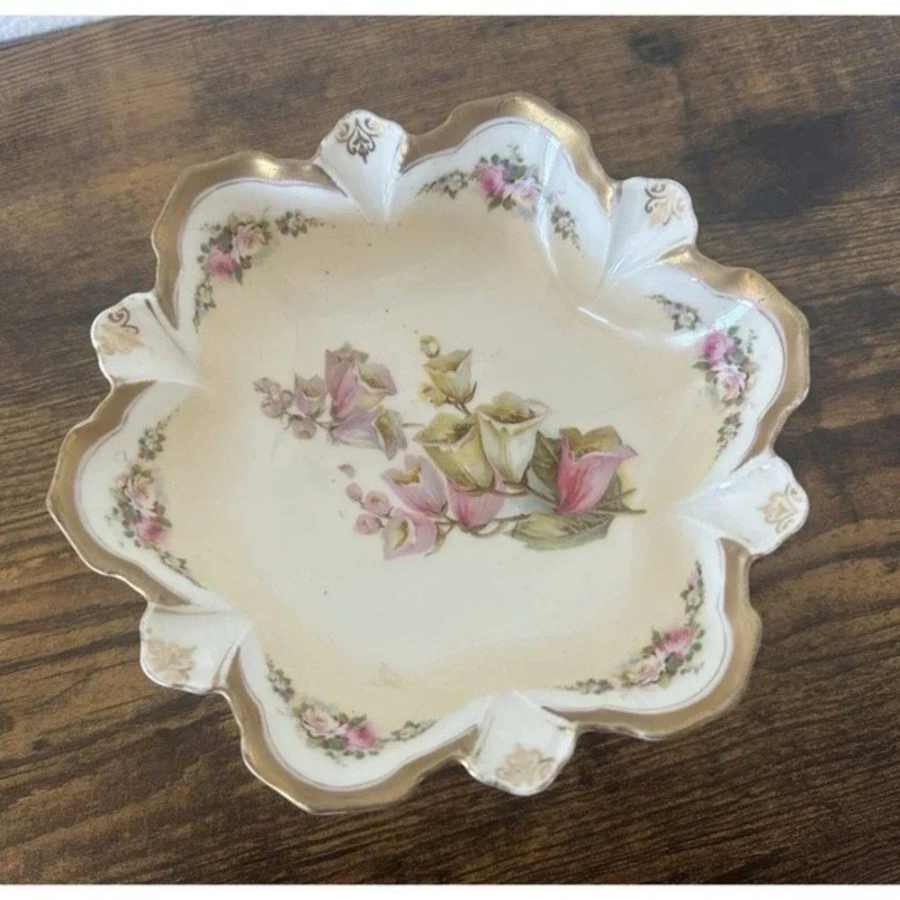Antique RS Prussia Germany‎ Floral Decorative Footed 7